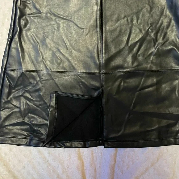 SCULPT*HER by NYDJ Faux Leather A Line Skirt - Picture 10 of 15